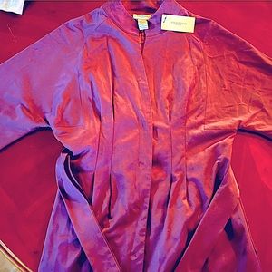 Perfect 🎁 New with tagsVibrant beautiful 🍆 purple trench coat.Your❤️will love